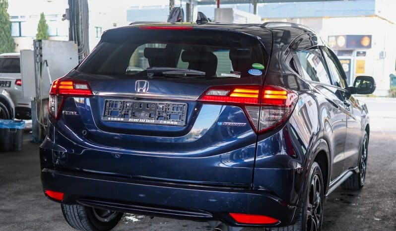 
								HONDA VEZEL HYBRID full									