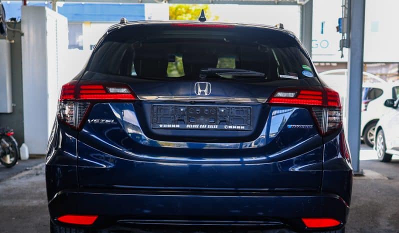 
								HONDA VEZEL HYBRID full									