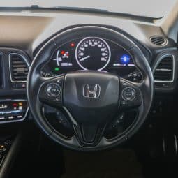 
										HONDA VEZEL HYBRID full									