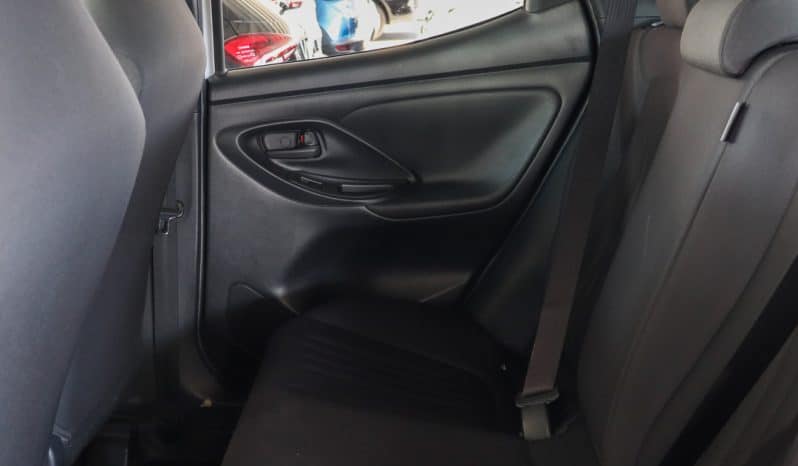 
								TOYOTA YARIS full									