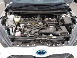 
										Toyota Yaris Hybrid 2021 full									
