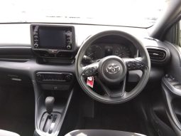 
										Toyota Yaris Hybrid 2021 full									