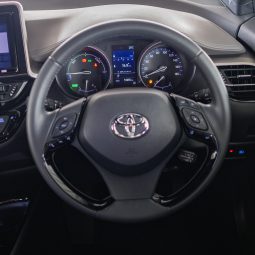 
										Toyota CH-R 2020 full									