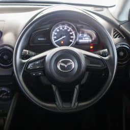 
										Mazda 2 2021 full									