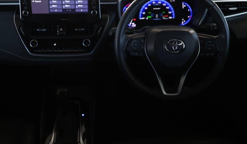 
								Toyota Corolla Sport Hybrid 2021 full									