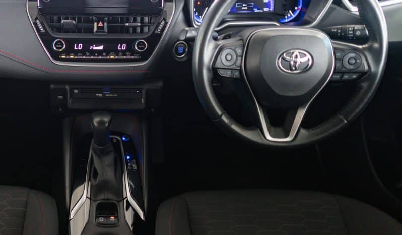 
								Toyota Corolla Sport 2021 full									