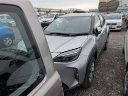 
										TOYOTA YARIS CROSS 2021 full									