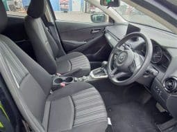 
										MAZDA 2 2022 full									