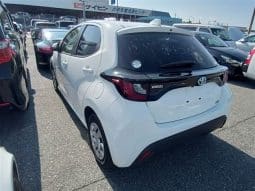 
										TOYOTA YARIS 2022 full									