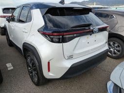 
										TOYOTA YARIS CROSS HYBRID 2023 full									