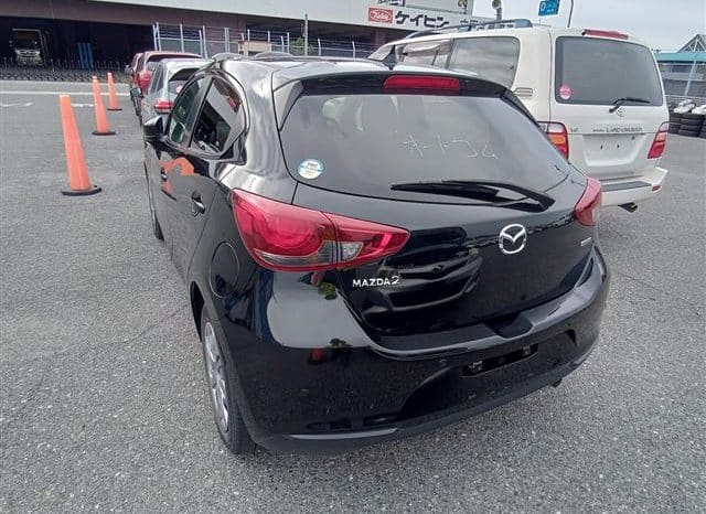 
								MAZDA 2 2022 full									