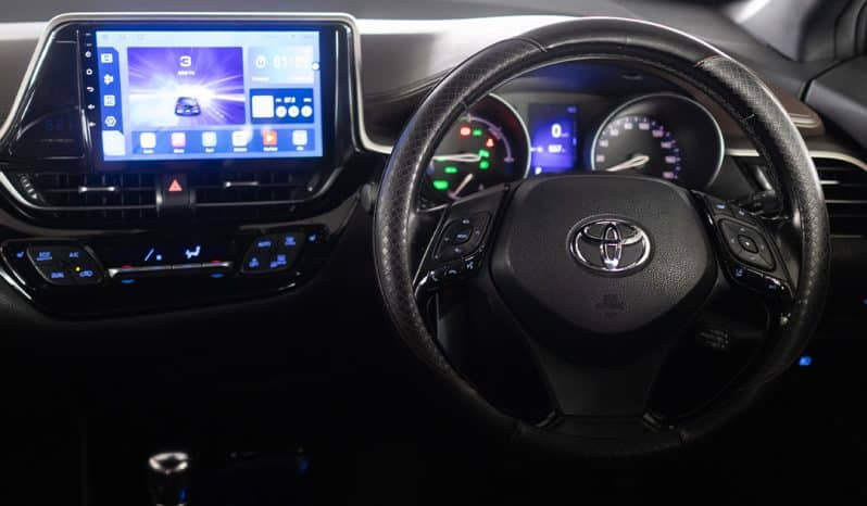 
								TOYOTA CH-R 2018 full									