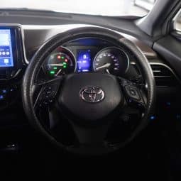 
										TOYOTA CH-R 2018 full									