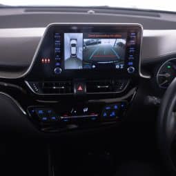 
										TOYOTA C-HR 2023 full									