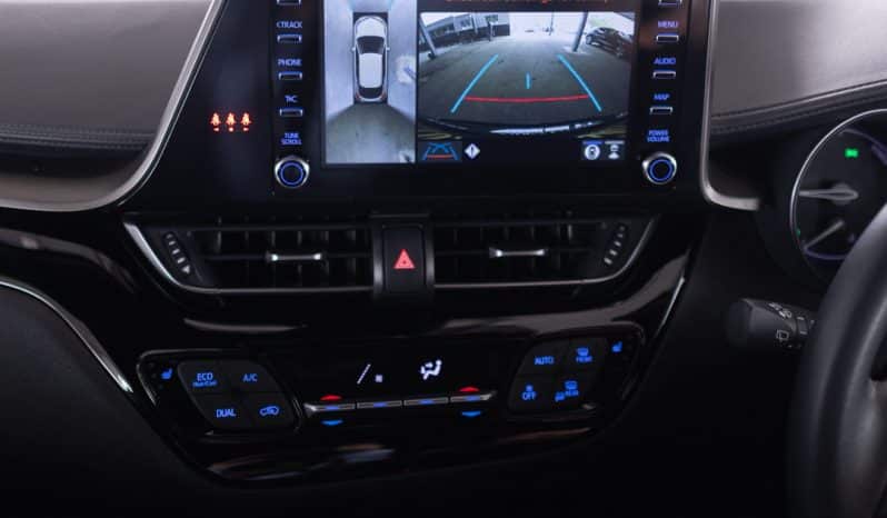 
								TOYOTA C-HR 2023 full									