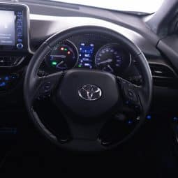 
										TOYOTA C-HR 2023 full									