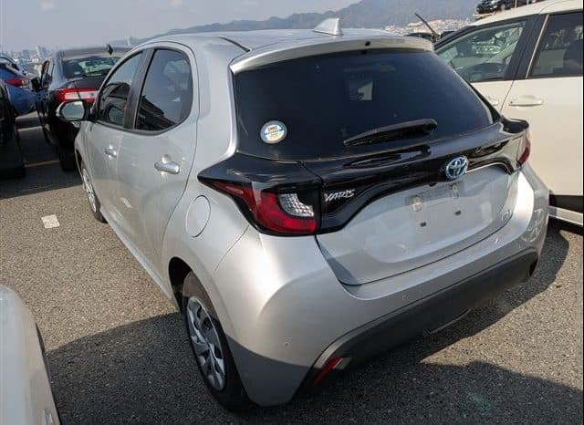 
								Toyota Yaris Hybrid 2021 full									