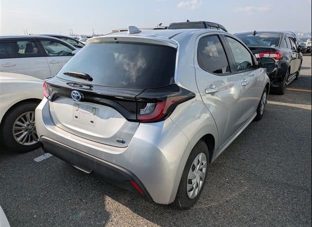 
								Toyota Yaris Hybrid 2021 full									