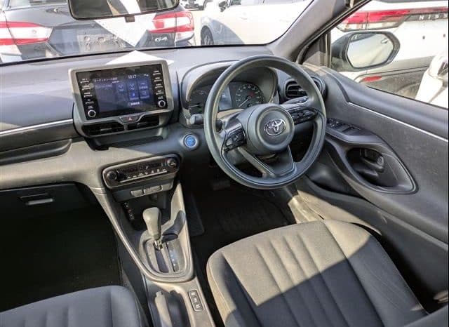 
								Toyota Yaris Hybrid 2021 full									