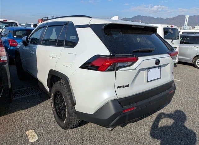 
								Toyota RAV4 2022 full									