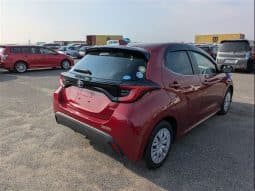
										Toyota Yaris Hybrid 2021 full									