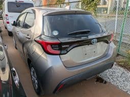 
										Toyota Yaris Hybrid 2021 full									