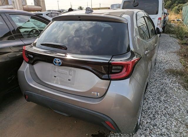 
								Toyota Yaris Hybrid 2021 full									