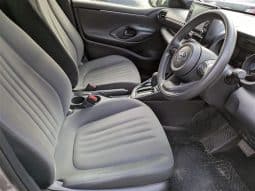 
										Toyota Yaris Hybrid 2021 full									