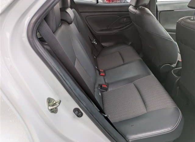 
								TOYOTA YARIS CROSS HYBRID 2023 full									