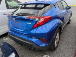 
										TOYOTA C-HR 2021 full									