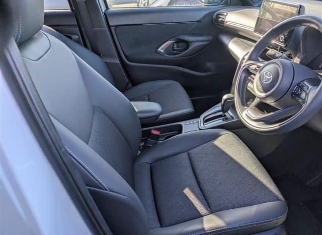 
								TOYOTA YARIS CROSS 2023 full									