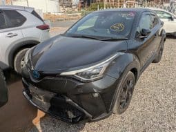 
										TOYOTA C-HR HYBRID 2021 full									