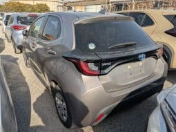 
										TOYOTA YARIS HYBRID 2021 full									