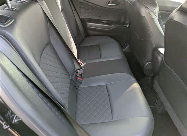 
								TOYOTA C-HR HYBRID 2021 full									