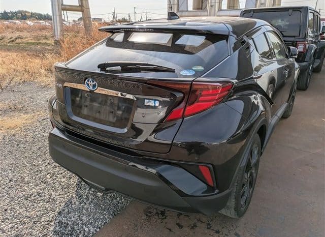 
								TOYOTA C-HR HYBRID 2021 full									