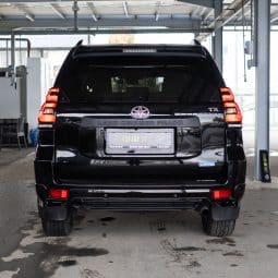 
										TOYOTA LAND CRUISER PRADO TXL full									