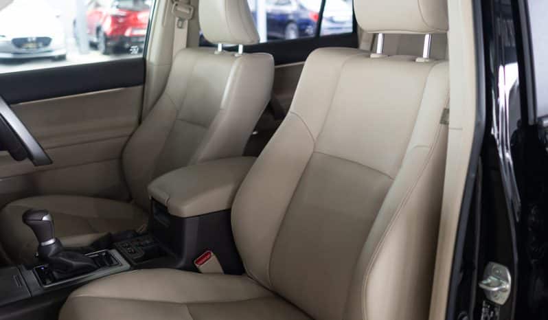 
								TOYOTA LAND CRUISER PRADO TXL full									