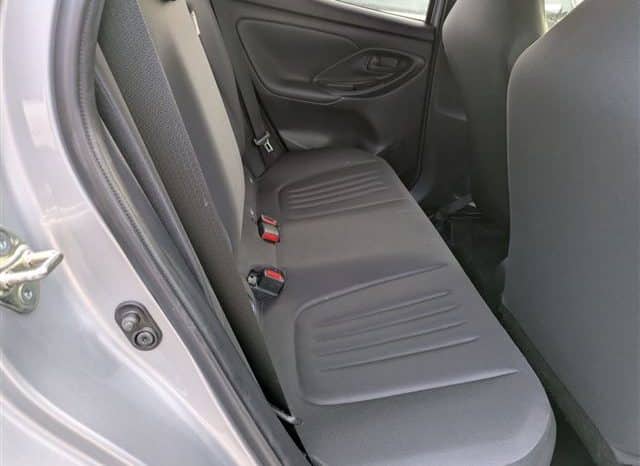 
								TOYOTA YARIS HYBRID 2022 full									