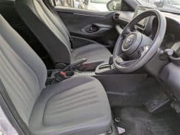 
										TOYOTA YARIS HYBRID 2022 full									