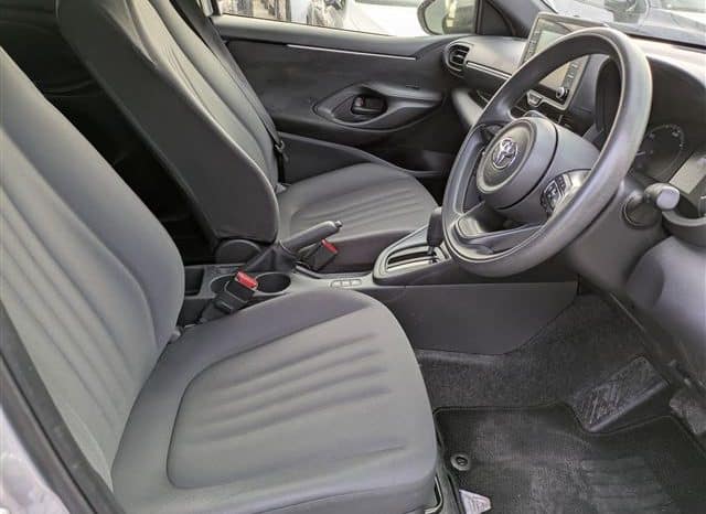 
								TOYOTA YARIS HYBRID 2022 full									