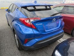 
										TOYOTA C-HR 2021 full									