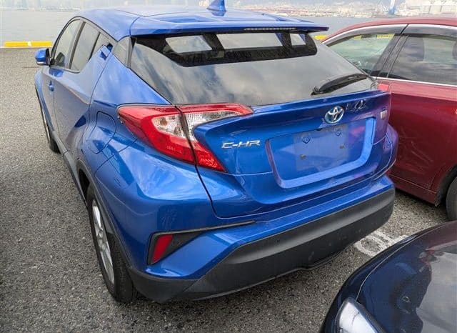 
								TOYOTA C-HR 2021 full									